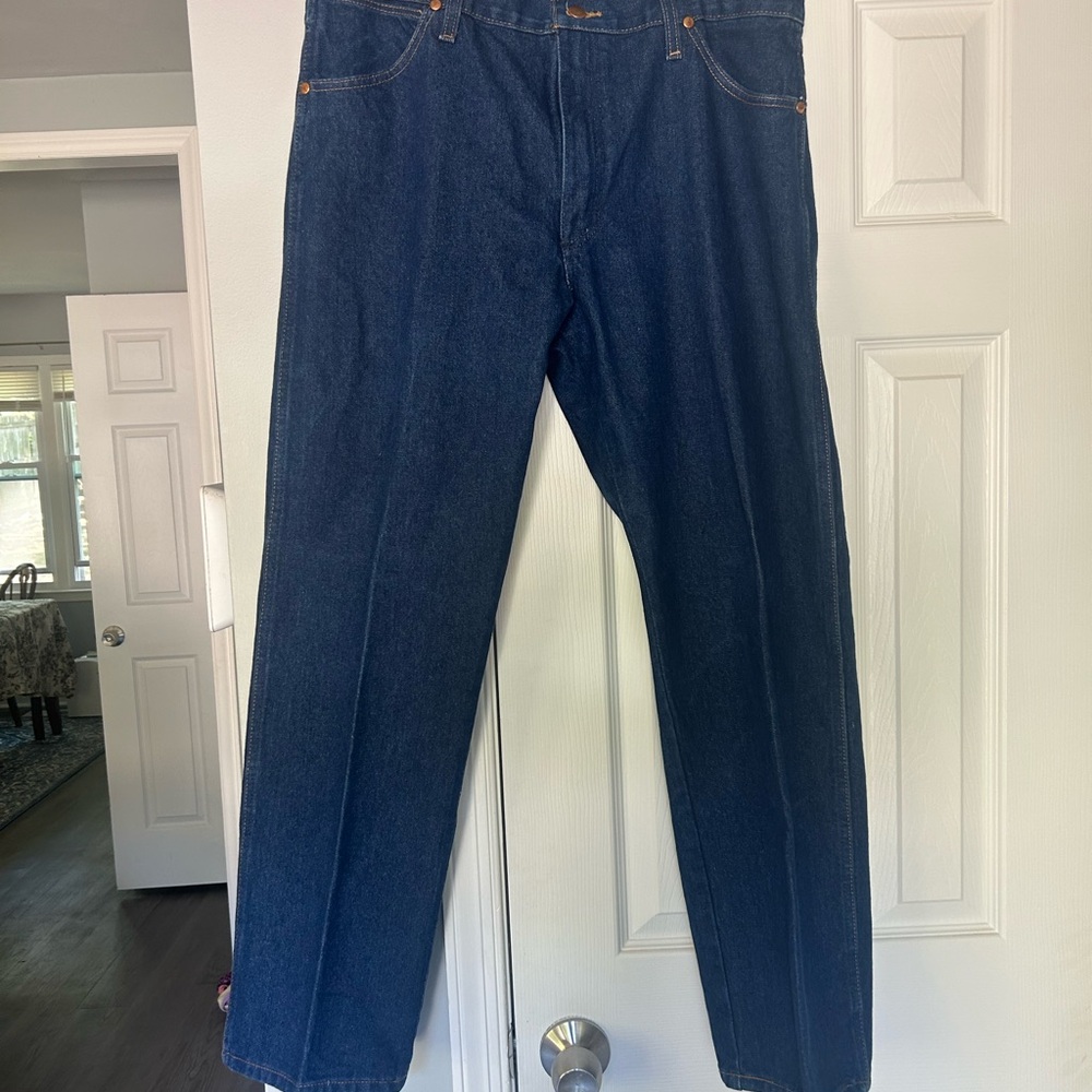 NWOT Wrangler Men's Dark Blue Straight Jeans 36x30